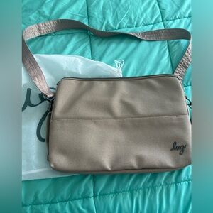 EUC Lug Delta Matte Luxe VL 15” Laptop Case in Sand